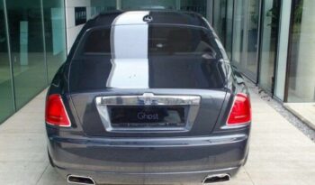 Rolls-Royce Ghost on Stock Starlight Headliner voll
